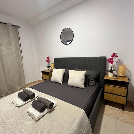 Magdalena Apartament Torrevieja Exterior photo
